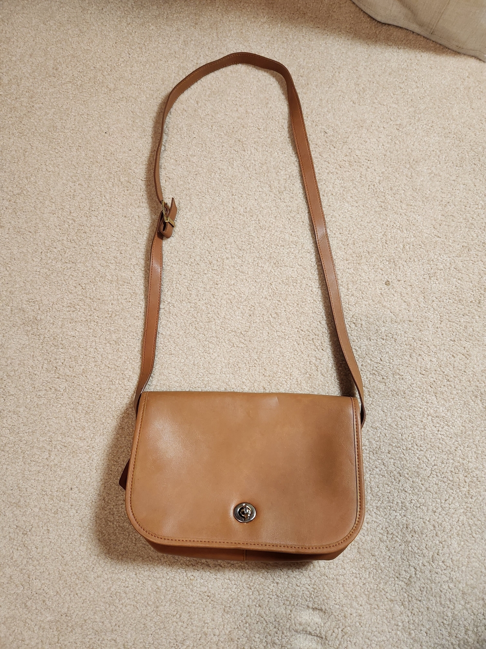 Classic Coach Tan Leather Crossbody Bag